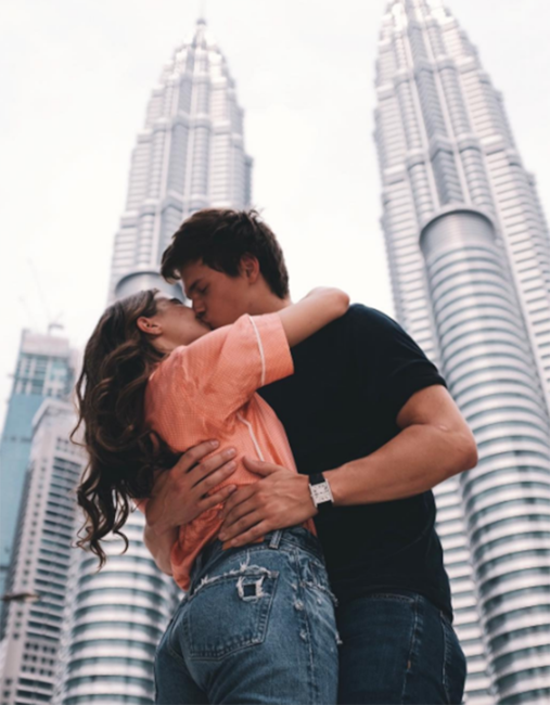 Ansel Elgort, Violetta Komyshan